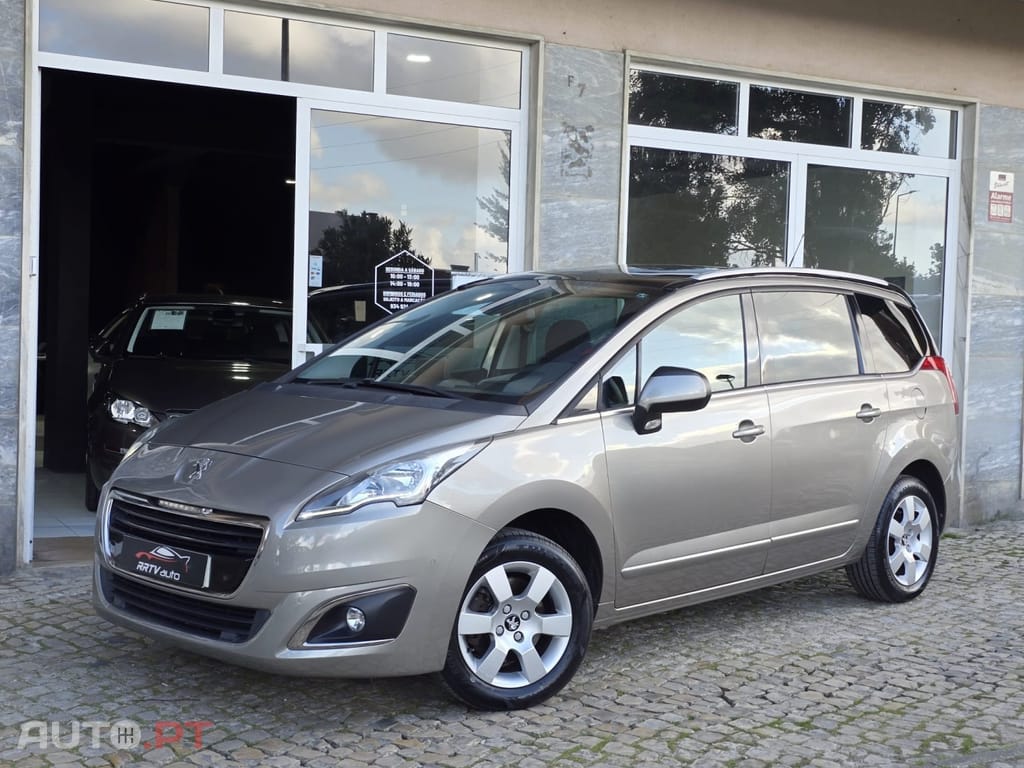 Peugeot 5008 1.6 BlueHDi Allure J17