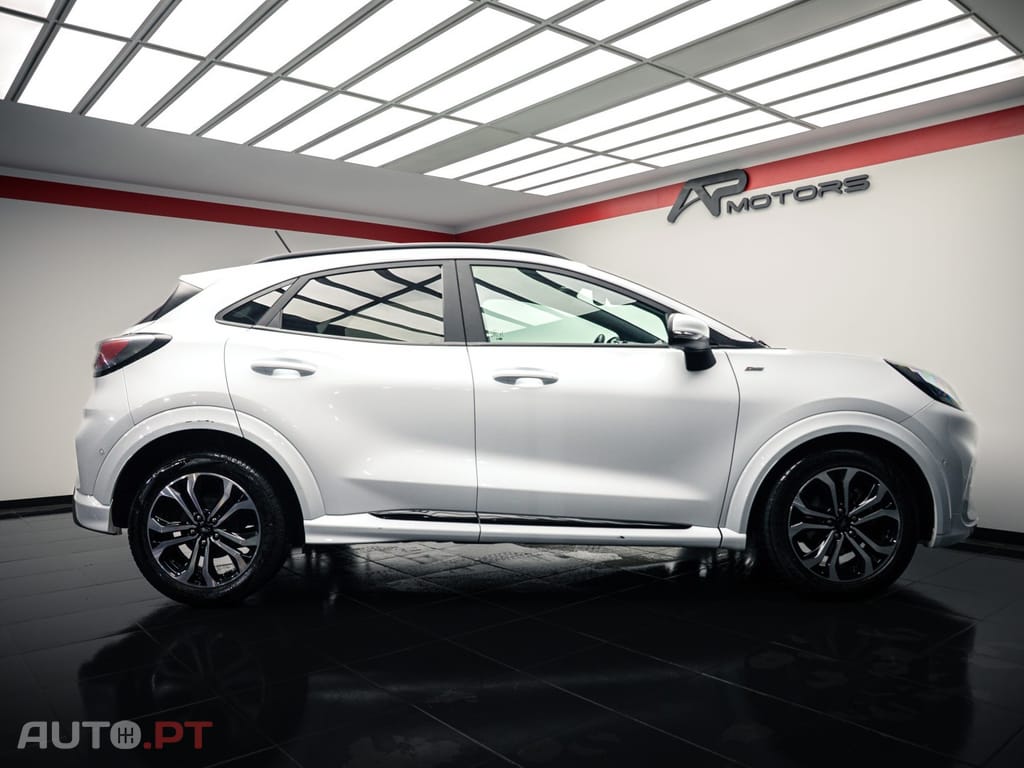 Ford Puma 1.0 EcoBoost MHEV ST-Line