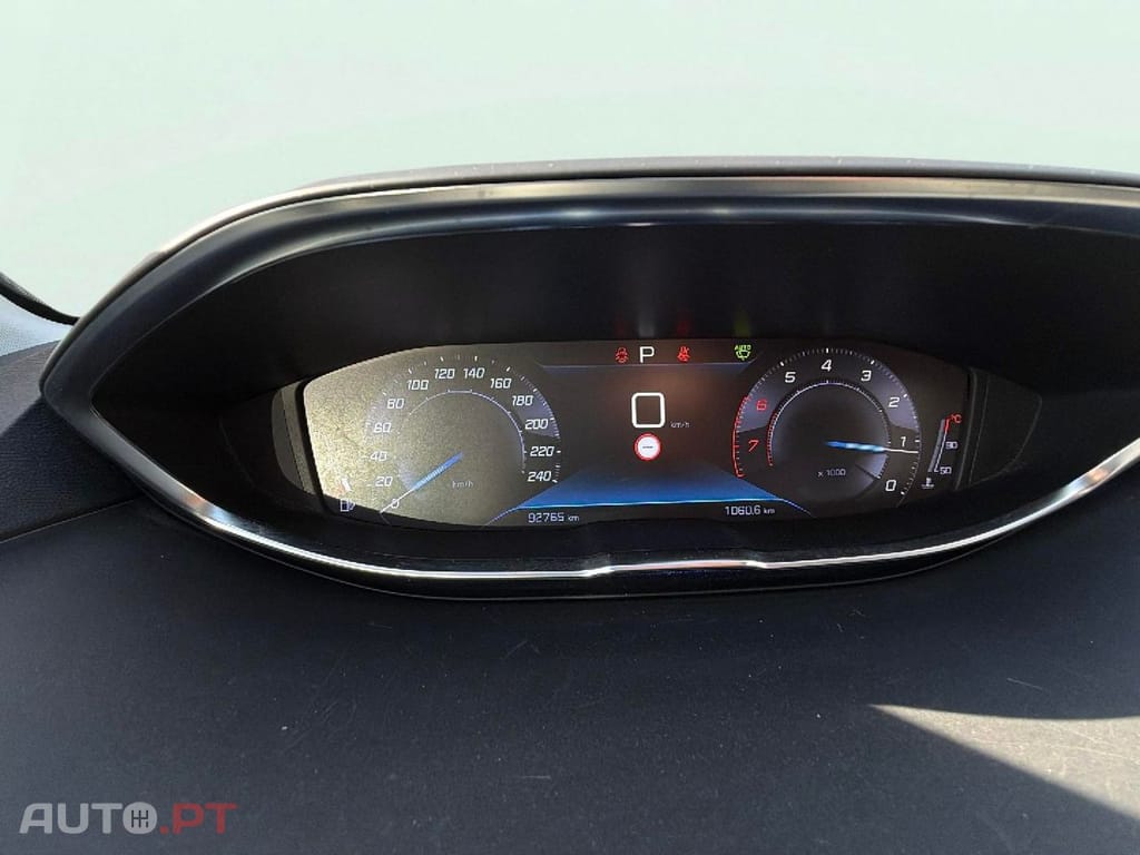 Peugeot 3008 1.2 PureTech Allure EAT8