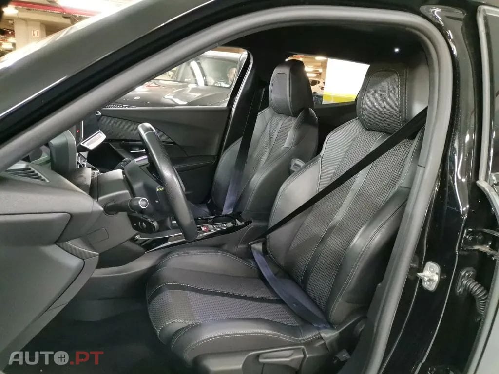 Peugeot 2008 1.2 PureTech GT