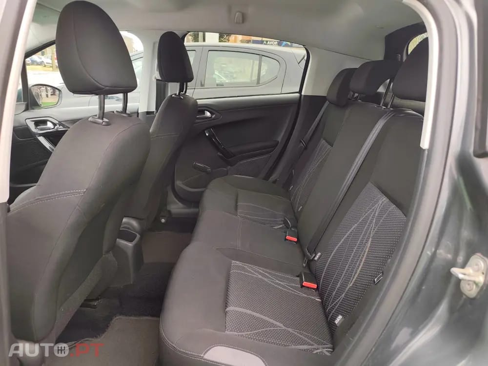 Peugeot 208 1.2 PureTech Active