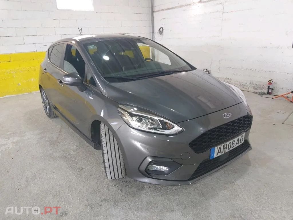 Ford Fiesta 1.0 EcoBoost MHEV ST-Line