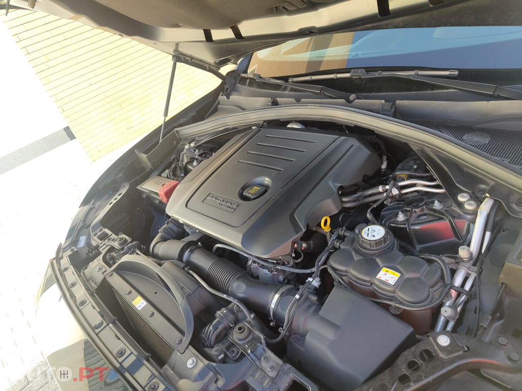 Jaguar F-Pace 2.0D Portfolio Automatico (Classe 1)