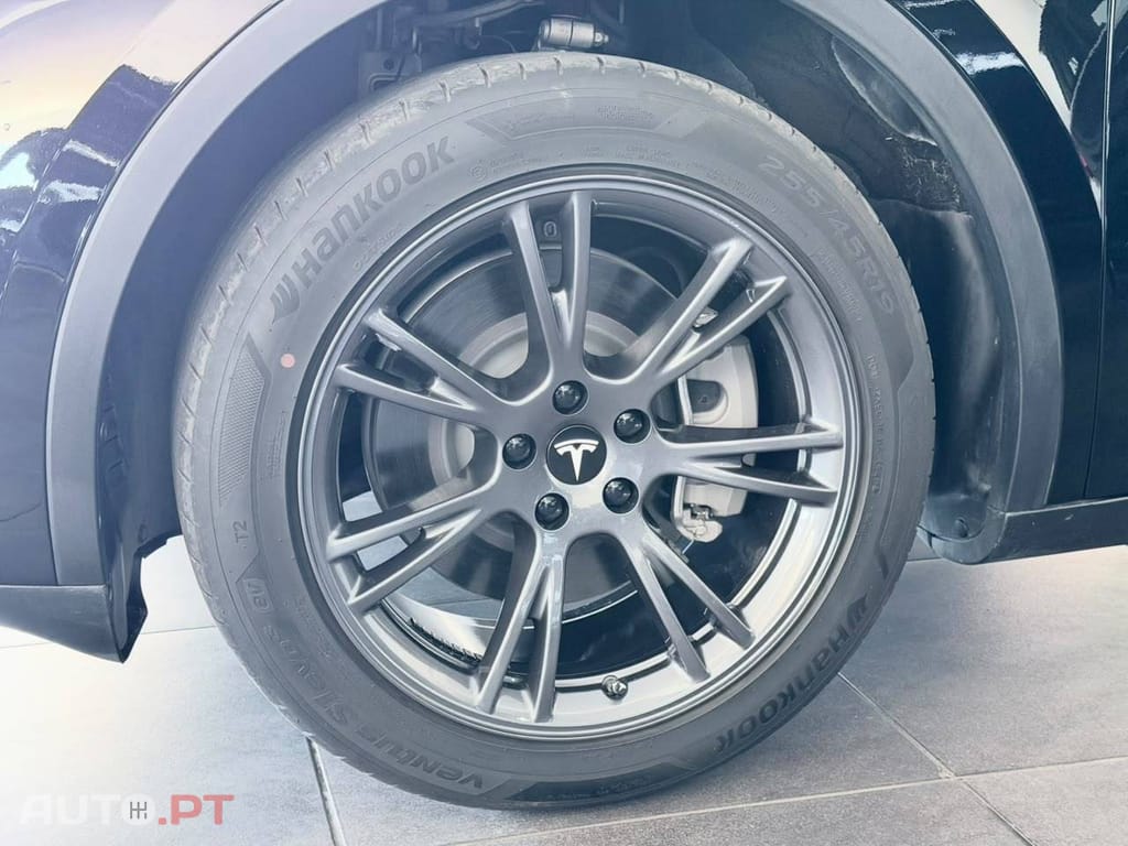Tesla Model Y Long Range Tração Traseira