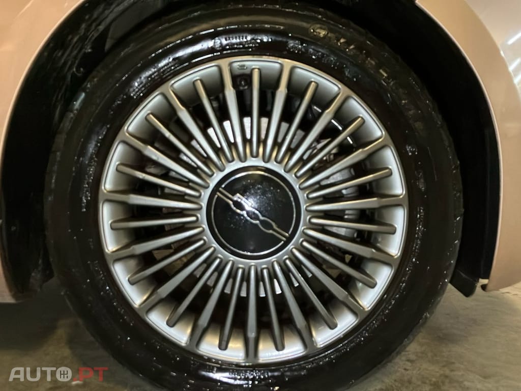 Fiat 500e 42 KWh Icon