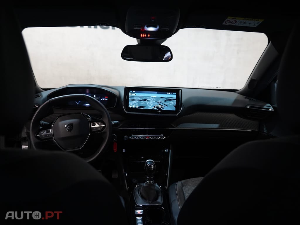 Peugeot 2008 1.2 PureTech Allure