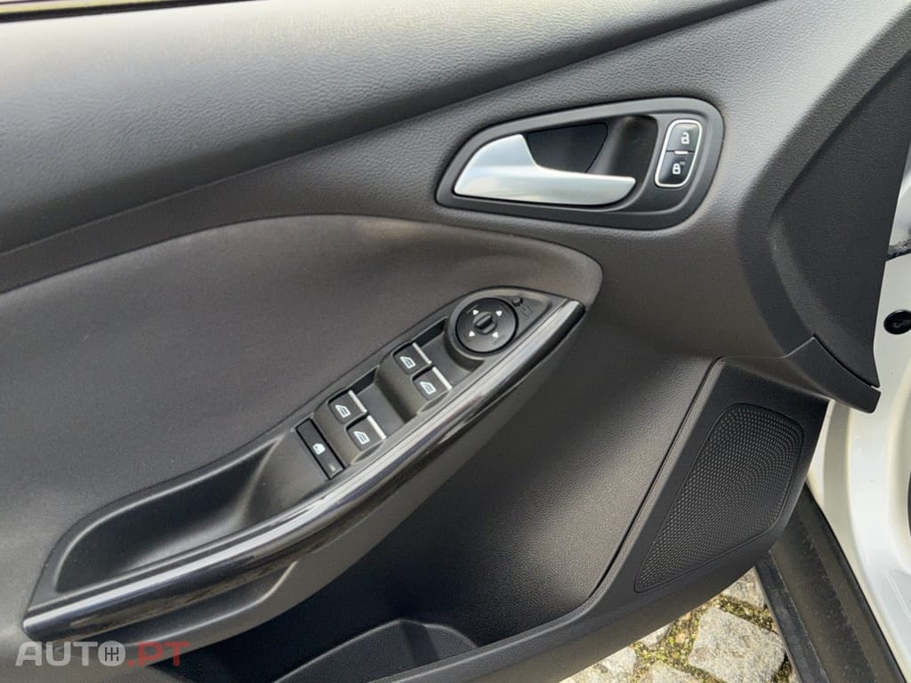 Ford Focus 1.0 SCTi Titanium