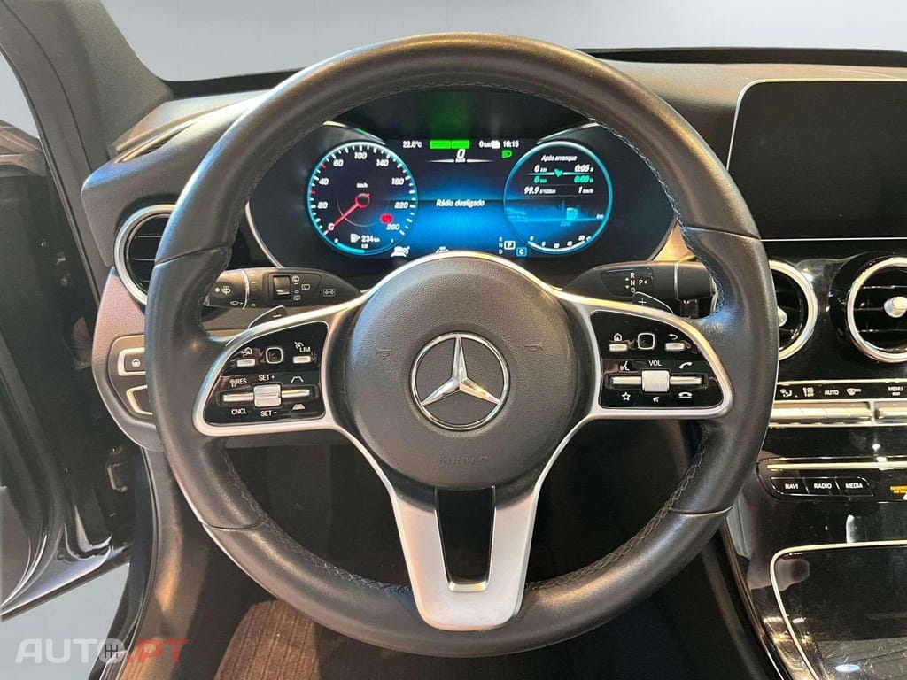 Mercedes-Benz C 300 e Avantgarde