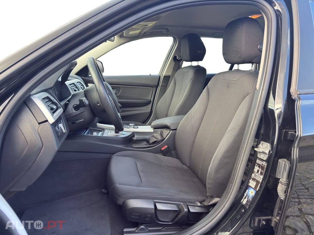 BMW 318 d Touring Auto