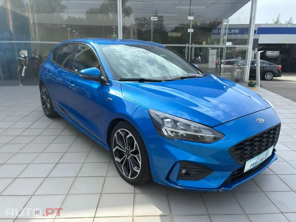 Ford Focus 1.0 EcoBoost Mild-Hybrid ST-Line X