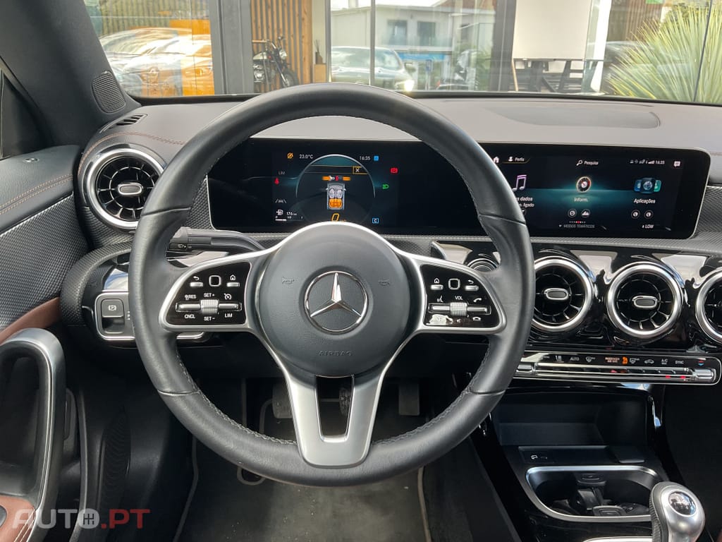 Mercedes-Benz CLA 180 d Business Solutions