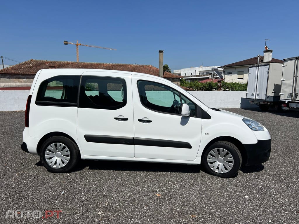 Peugeot Partner 1.6 e-HDi Family