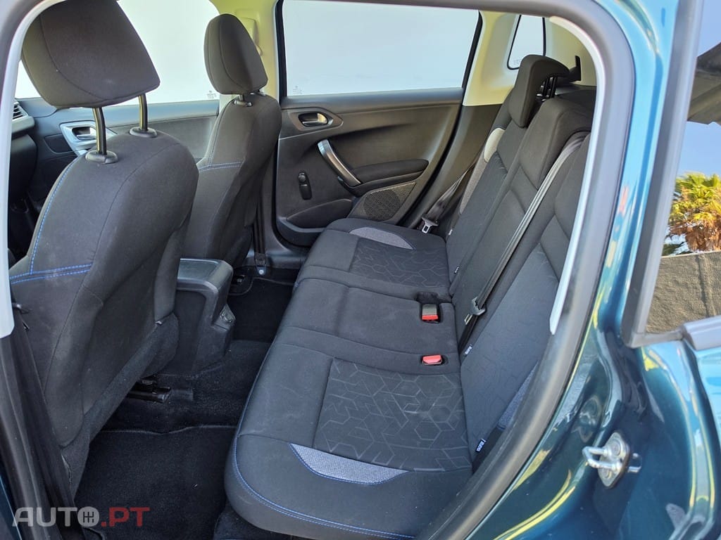 Peugeot 2008 1.2 Vti 82Cv Style