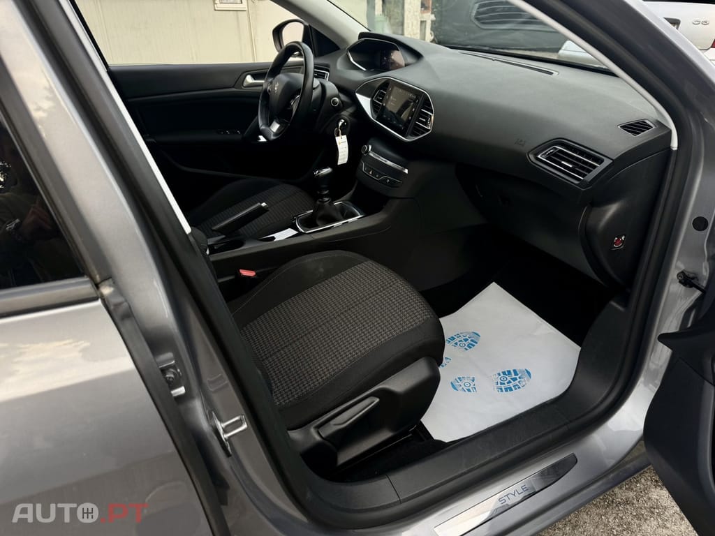 Peugeot 308 SW 1.5 BlueHDi Style