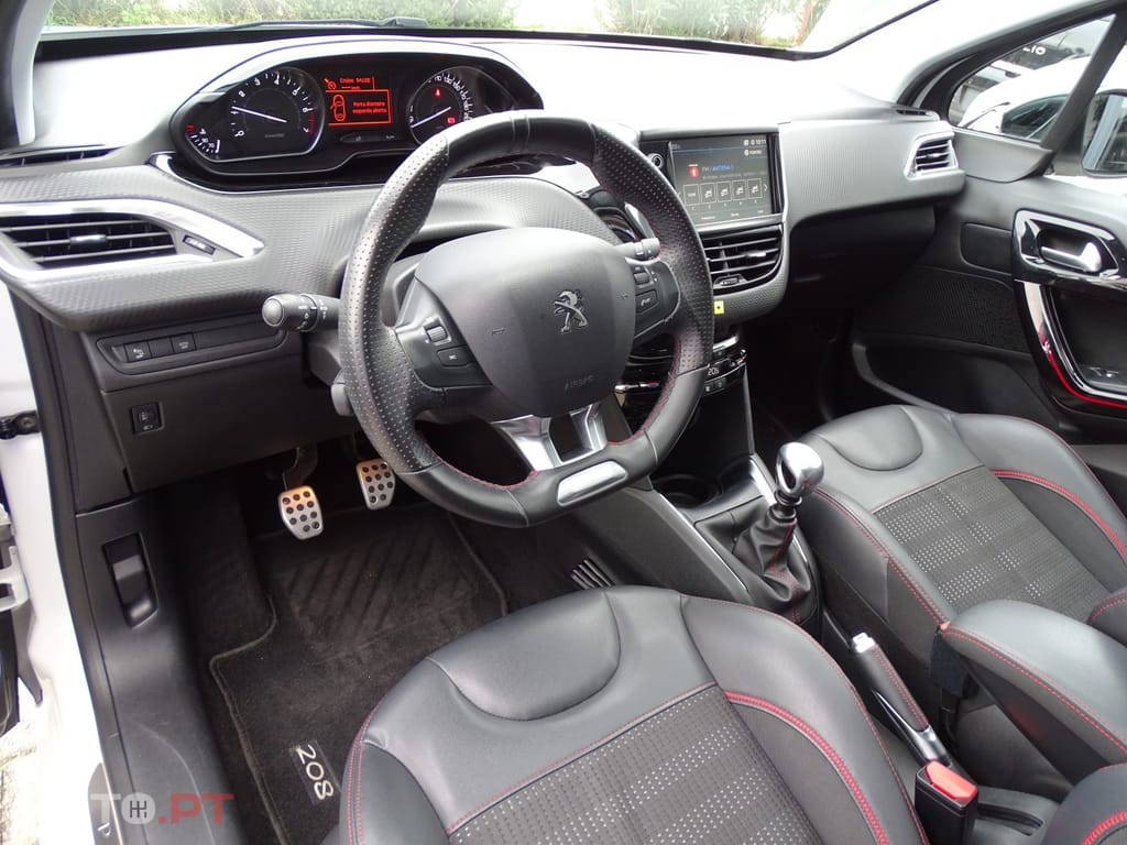 Peugeot 208 1.2 PureTech GT Line