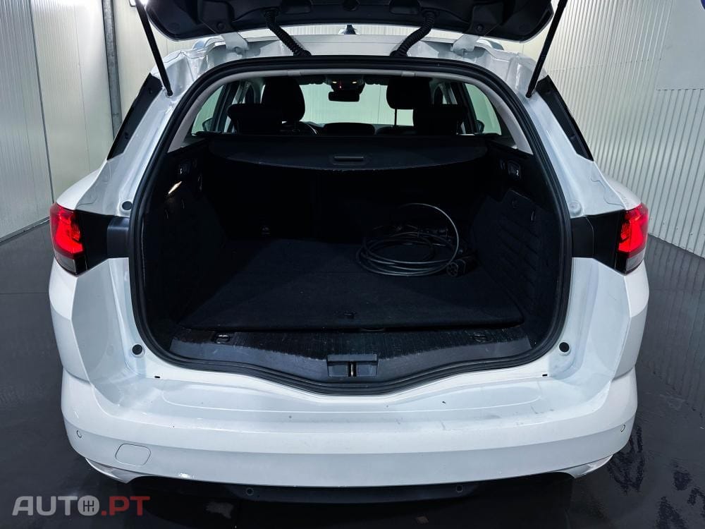 Renault Mégane E-Tech Plug-in Hybrid Business