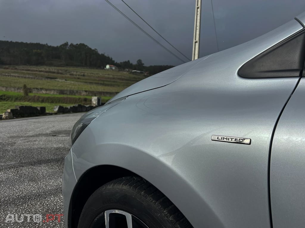 Renault Clio 0.9 Limited Edition