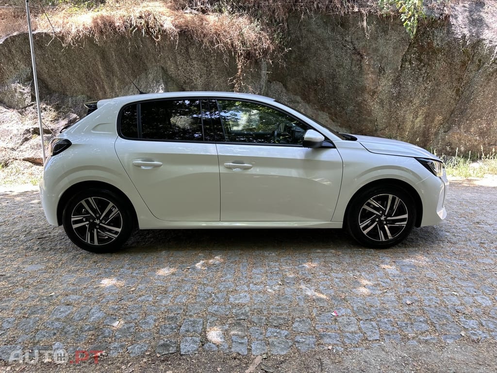 Peugeot 208 1.5 BlueHDi Allure Pack