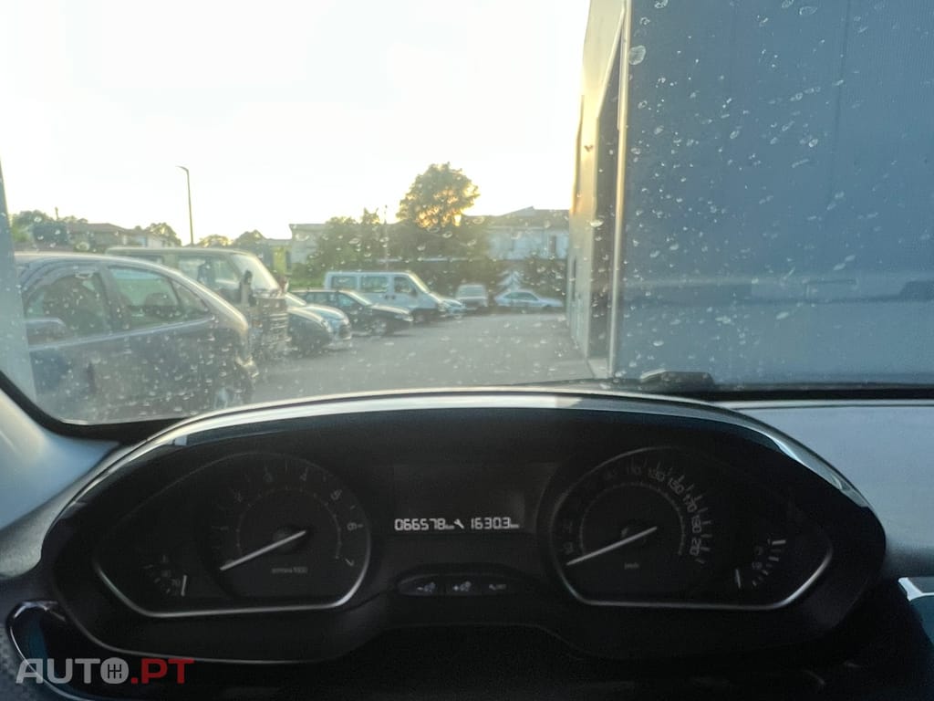 Peugeot 208 1.2 Puretech Style