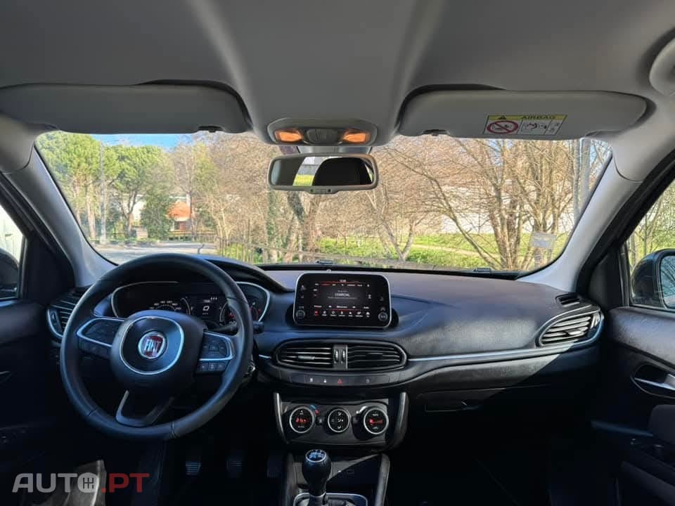 Fiat Tipo 1.3 M-Jet Lounge