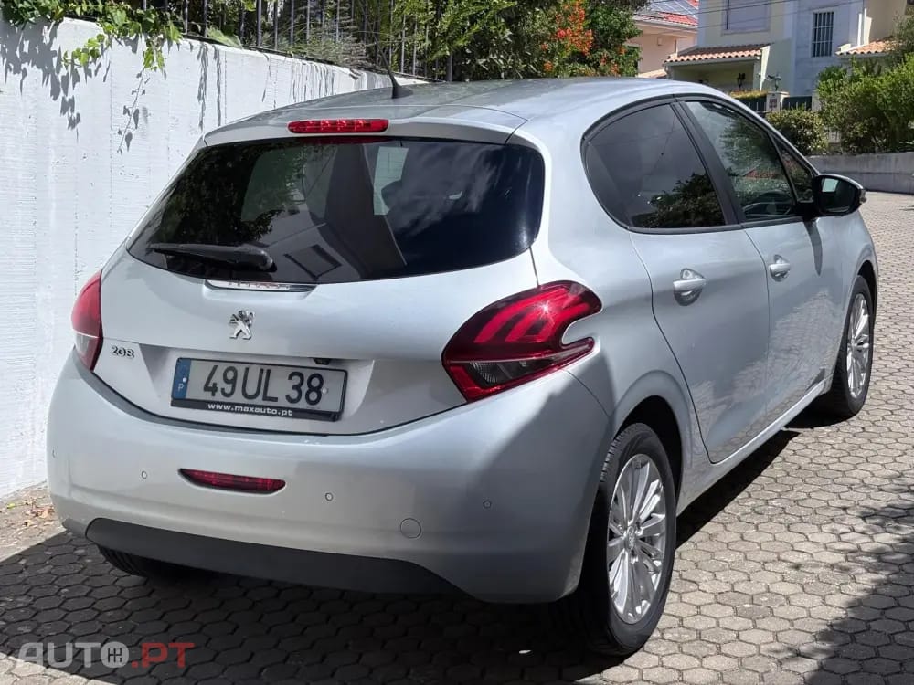Peugeot 208 1.6 BlueHDi Style