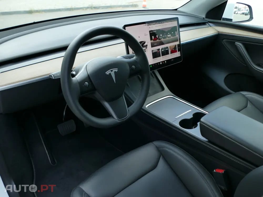 Tesla Model Y Tração Traseira