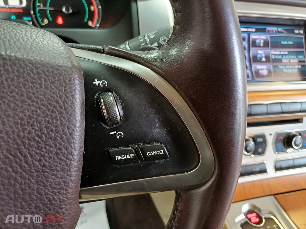 Jaguar XF 2.2 D Premium Luxury