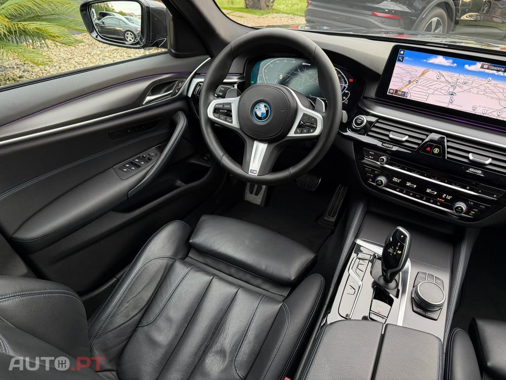 BMW 530 e Pack Desportivo M