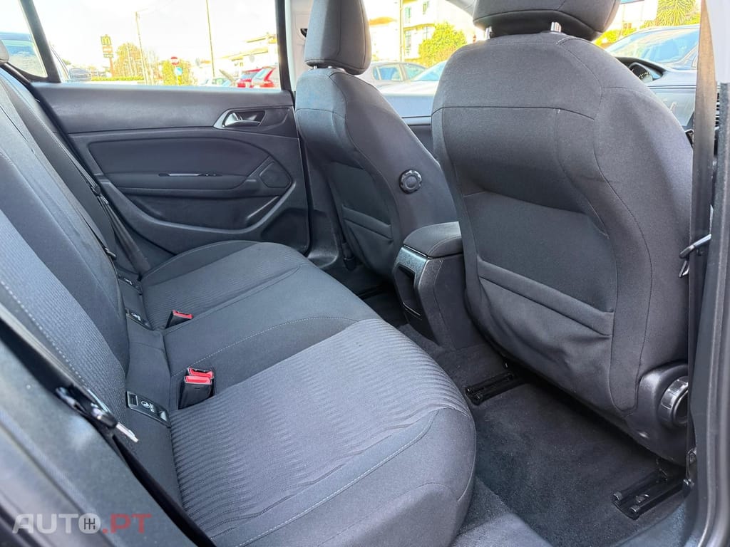 Peugeot 308 1.6 e-HDi Active