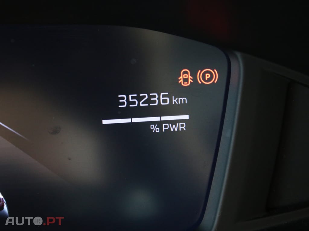 Peugeot 208 1.2 Hybrid Allure e-DCS6