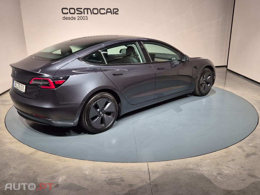 Tesla Model 3 BEV RWD — fotografia 14