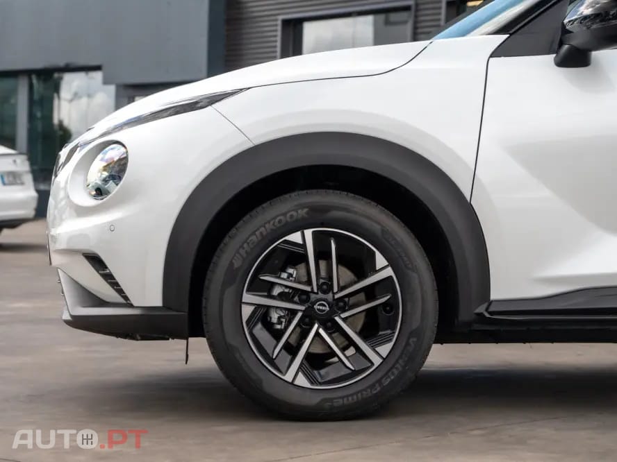 Nissan Juke 1.0 DIG-T N-Connecta Two Tone