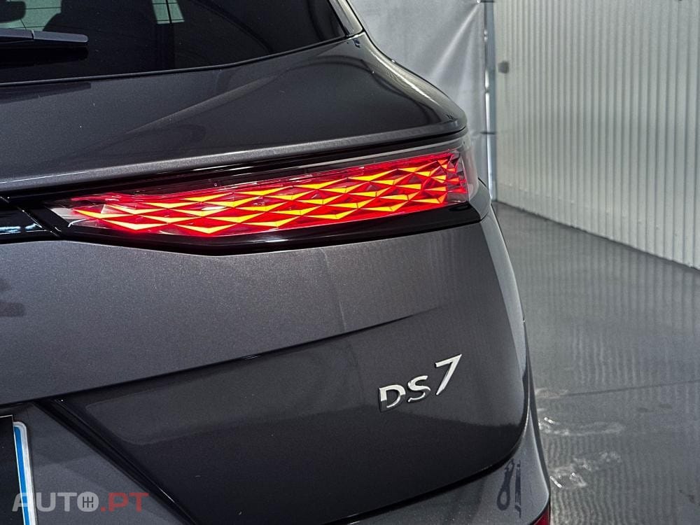 DS DS7 Crossback E-TENSE OPERA
