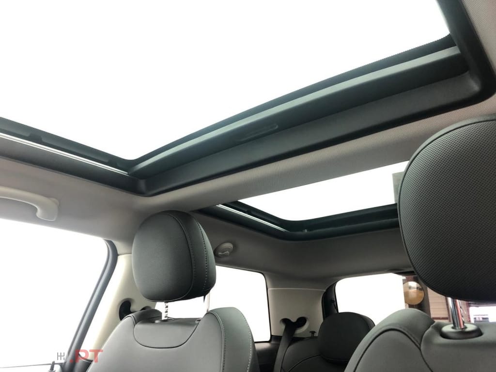 MINI Electric Cooper SE Premium Plus Edition