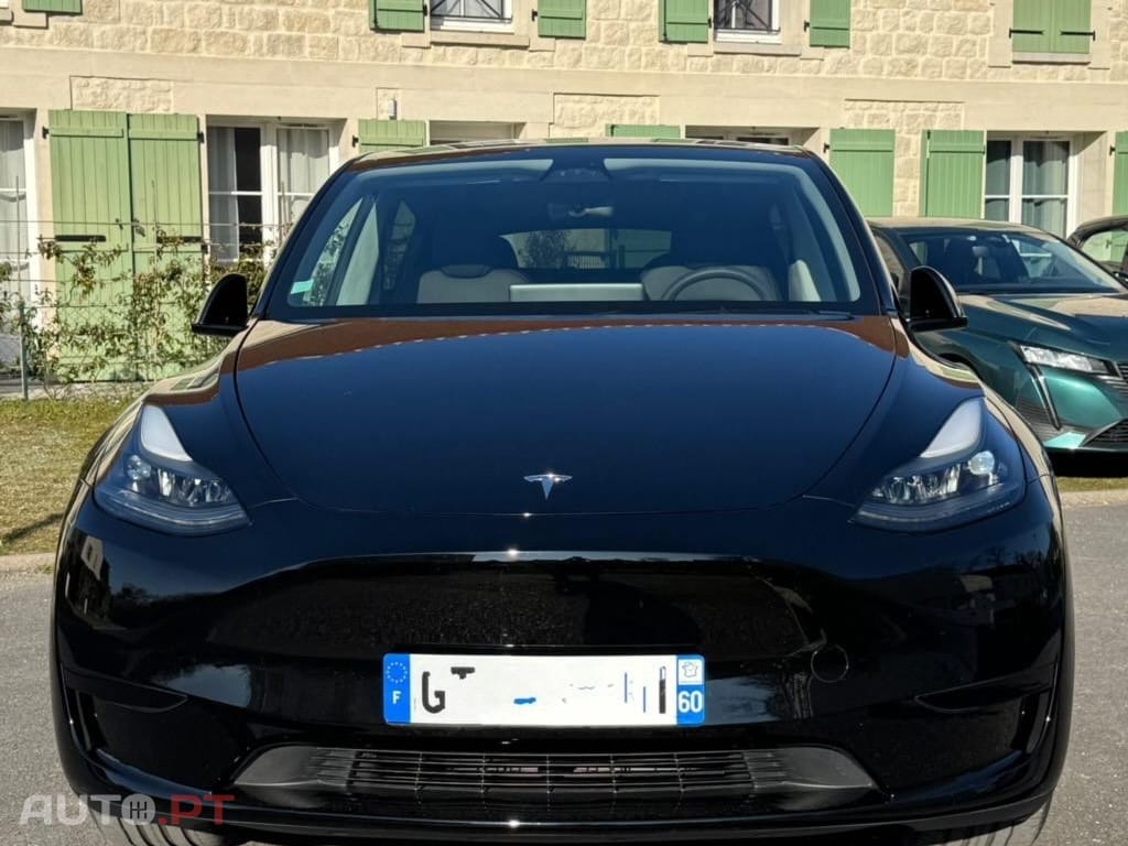 Tesla Model Y RWD