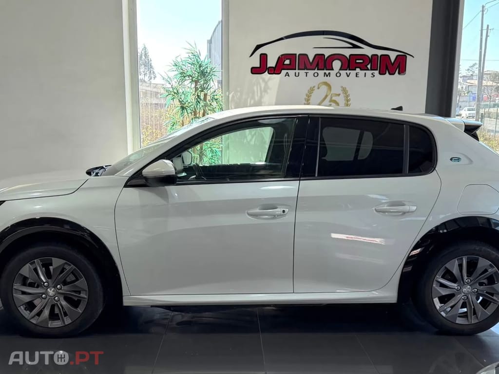 Peugeot E-208 50 kWh Allure