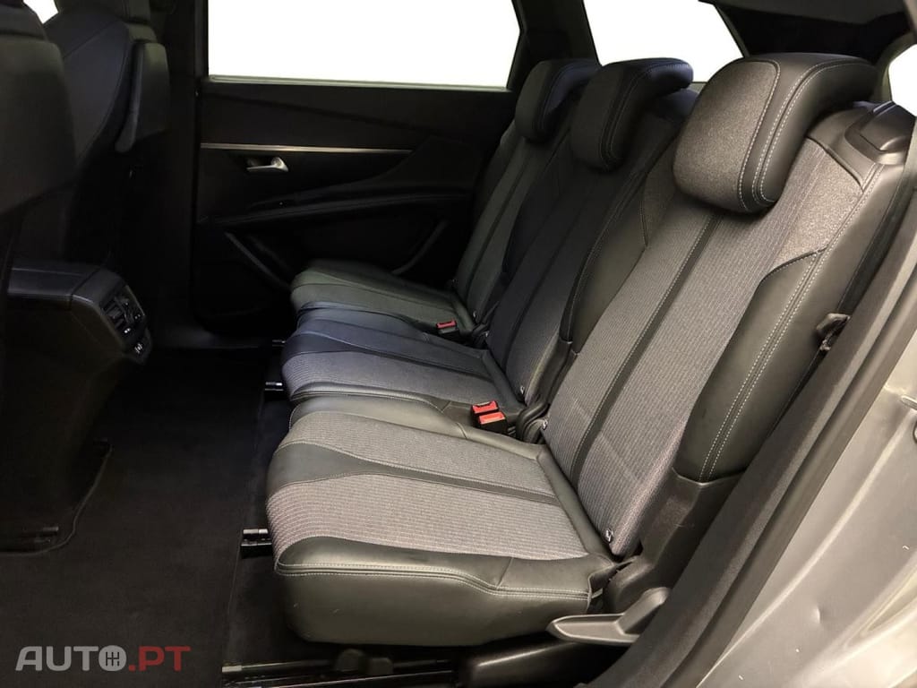 Peugeot 5008 1.5 BlueHDi Allure EAT8