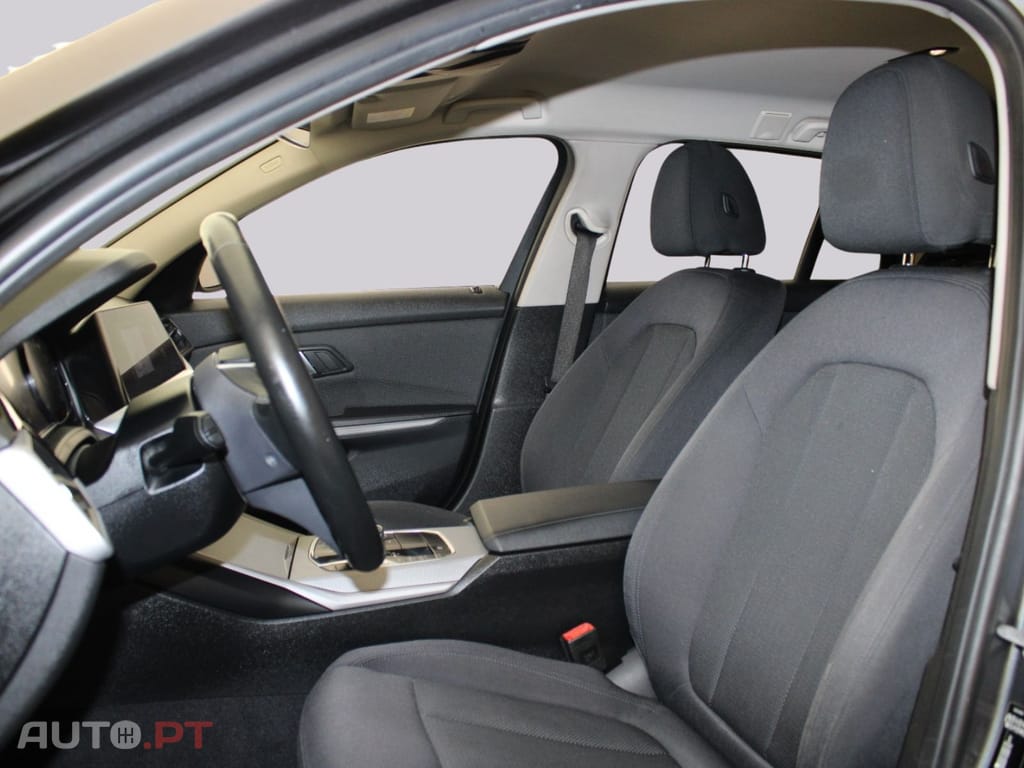 BMW 330 TOURING PLUG-IN ADVANTAGE I.V.A DEDUTÍVEL