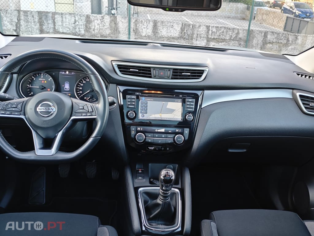 Nissan Qashqai 1.5 dCi N-Connecta 18