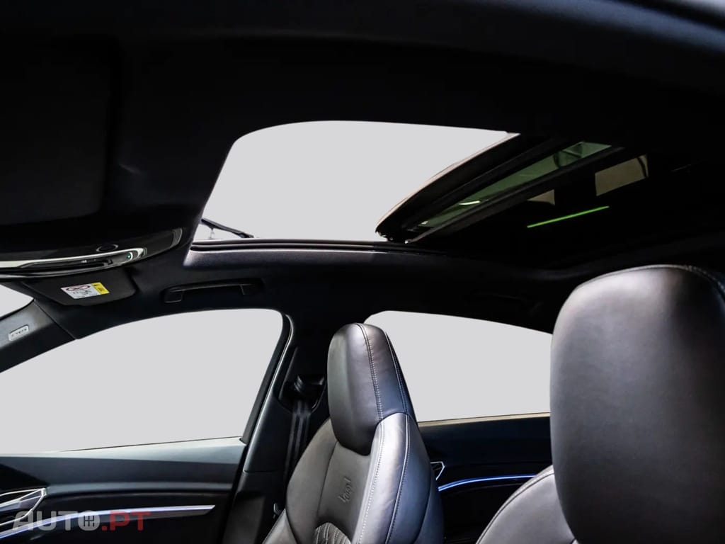 Audi E-Tron I.V.A DEDUTIVEL S BLACK 