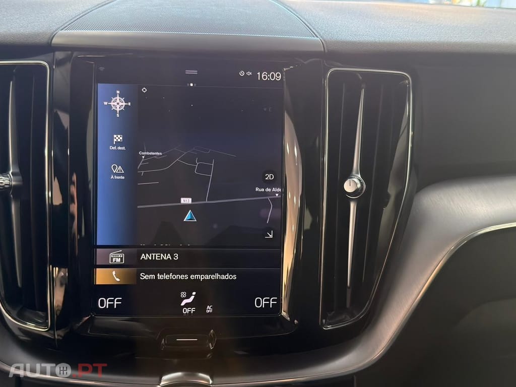 Volvo XC60 2.0 B4 Momentum Plus Geartronic