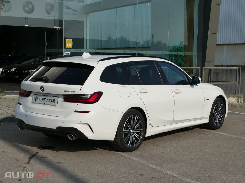BMW 320 e Touring Pack M Auto