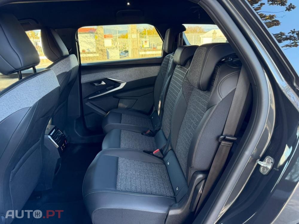 Peugeot 5008 Hybrid 136 e-DSC Allure Pack