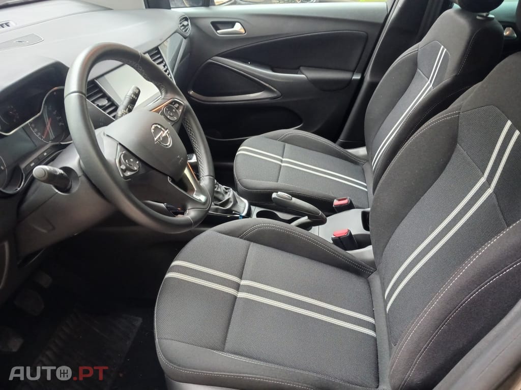 Opel Crossland 1.2 T Design & Tech