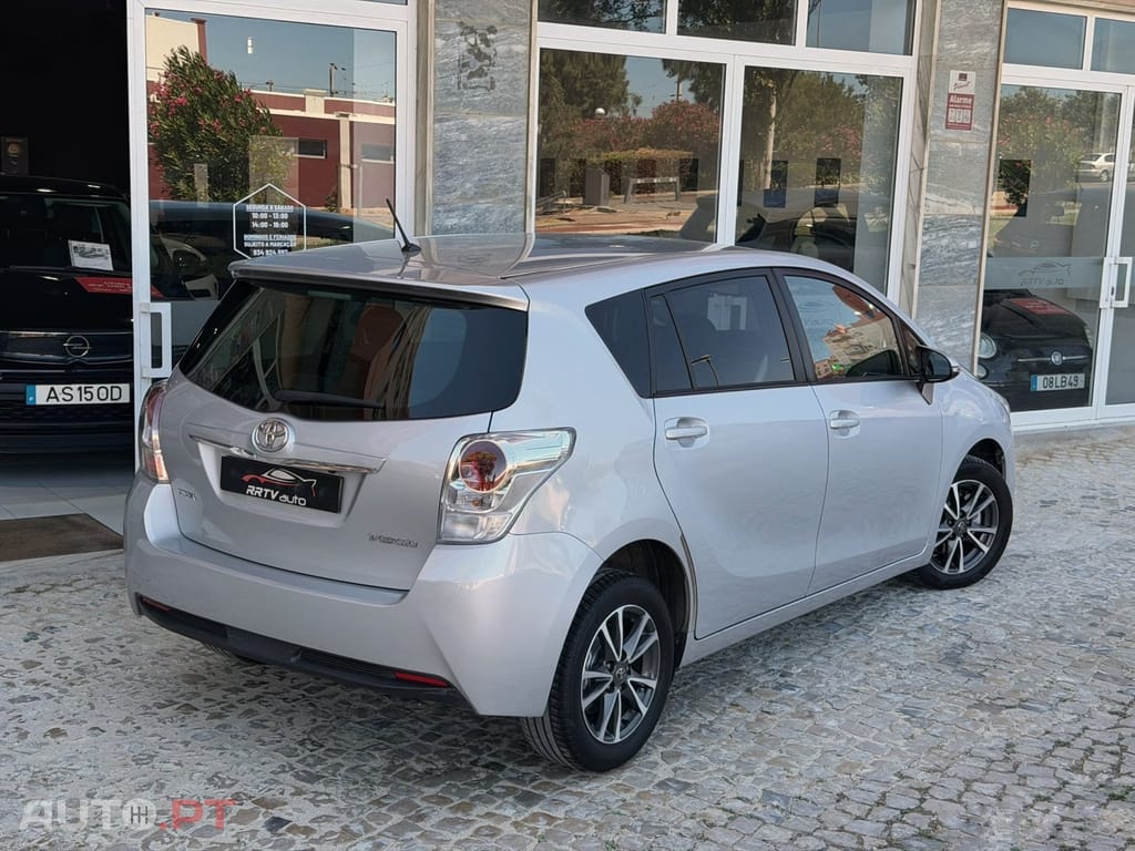 Toyota Verso 2.0 D-4D Exclusive+GPS