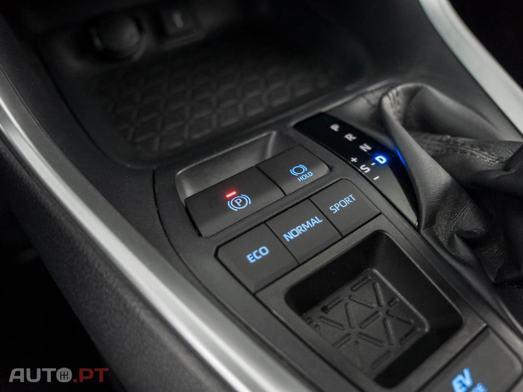 Toyota RAV4 2.5 HDF Comfort