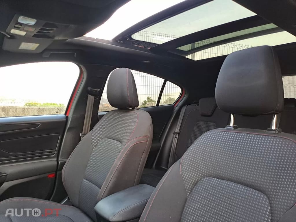 Ford Focus 1.5 TDCi EcoBlue ST-Line X