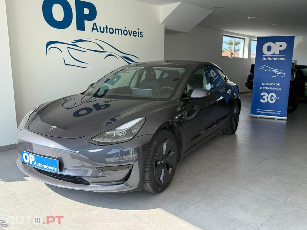 Tesla Model 3 Tração Traseira