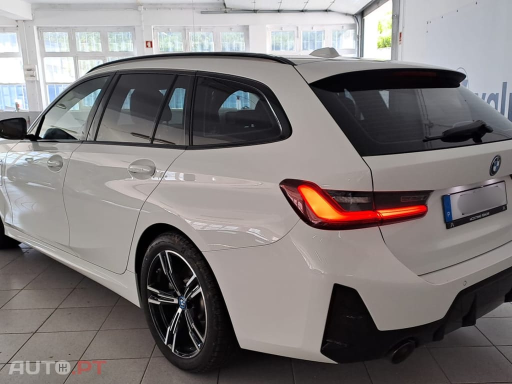 BMW 320 e Touring Pack Desportivo M Auto