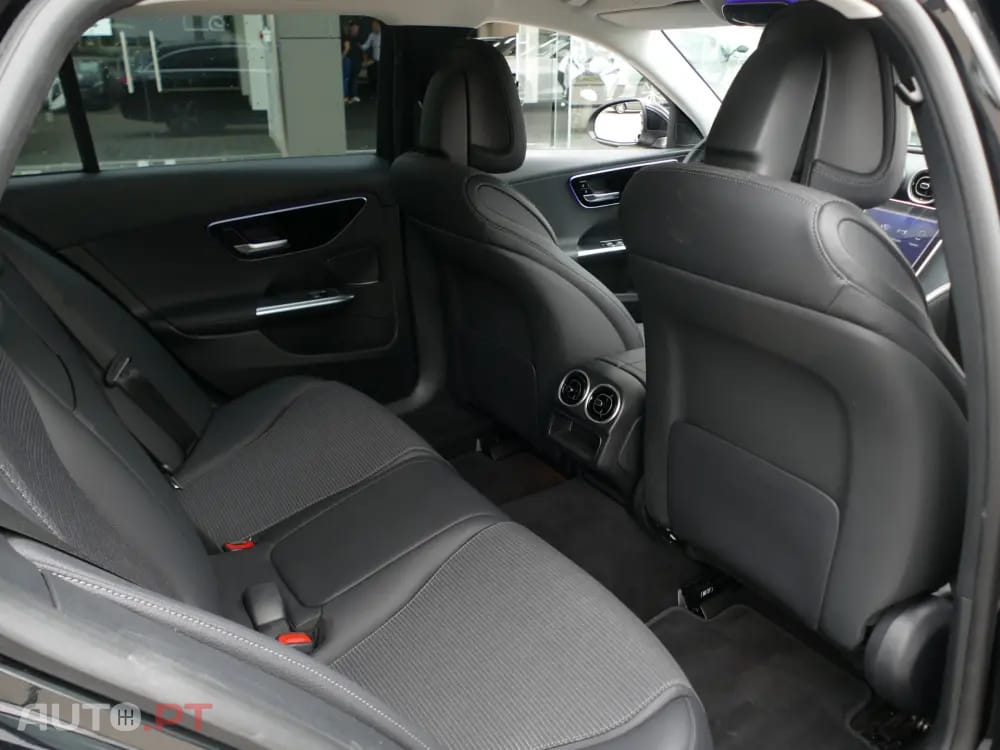 Mercedes-Benz C 300 e Avantgarde